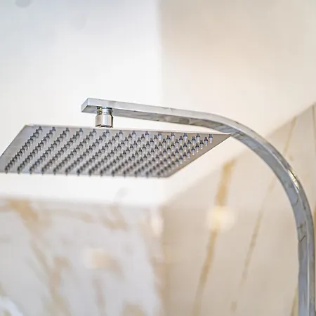 Bergamini 23 Garda Apartmán *